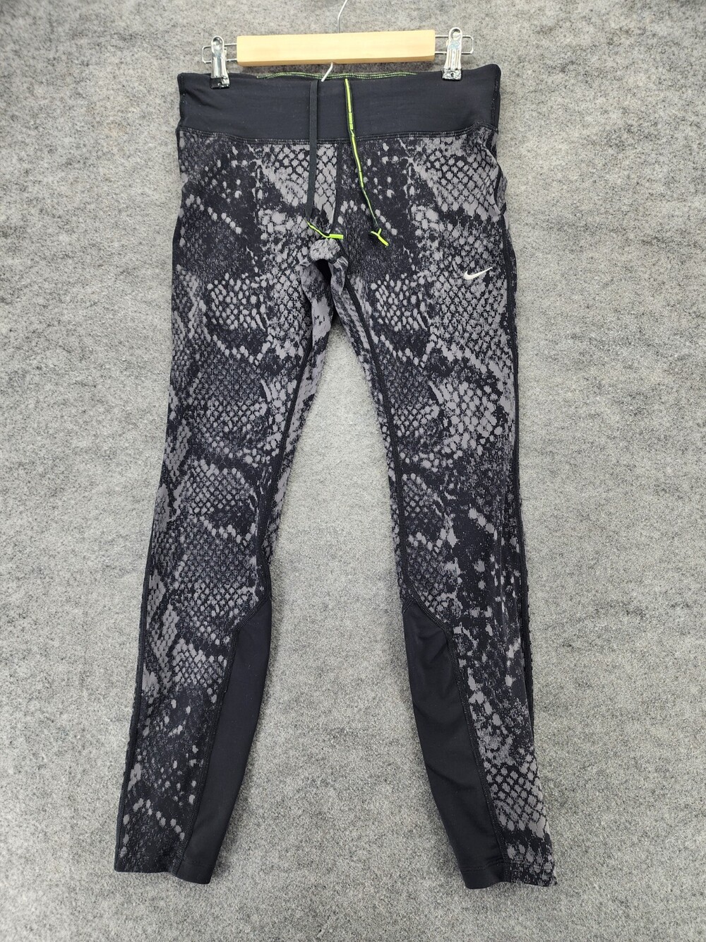 Nike Running Pants Womens Medium Dri Fit Black Gray Snakeskin